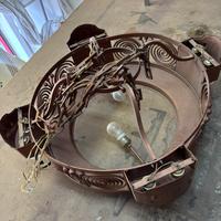Lampadario a sospensione in ferro battuto bronzo
