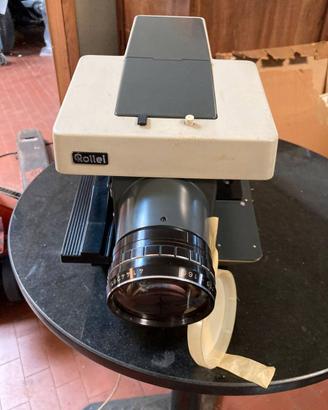 Diaproiettore Rollei P11