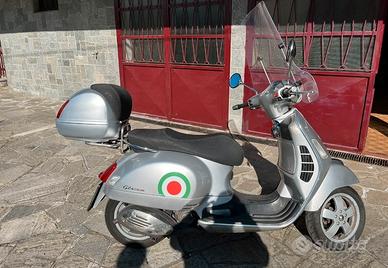 Vespa GTS 250
