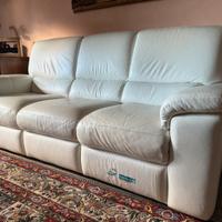 DIVANO IN PELLE BIANCA Chateau d'Ax