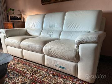 DIVANO IN PELLE BIANCA Chateau d'Ax