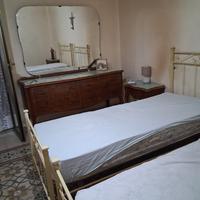 trittico e comodini, entrambi