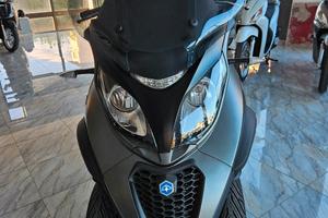 piaggio mp3 350 ie allestimento sport 