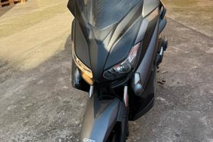 Yamaha X Max 400