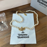 Collier en perle o diamante Vivienne WestWood