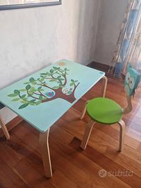 Tavolino in legno Gufetto Lou con sedia abbinata