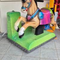 cavallo a dondolo