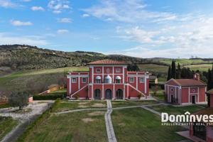 Rustico / Casale di 18844 m² con più di 5 locali e