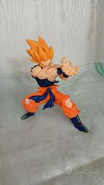 modellino son goku versione super saiyan