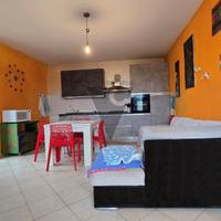 LUGHETTO APP.TO SU QUANDRIFAMILIARE