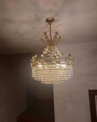 Lampadari con cristalli, cromati d’oro