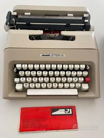 Lettera 35 Macchina da scrivere Olivetti originale