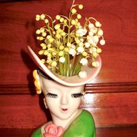 VASO ANTICO in porcellana, busto di donna