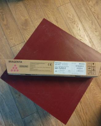 Toner Originale Magenta  Per Ricoh MP C2051