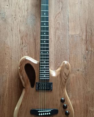 chitarra hollowbody ibrida