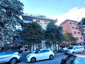 Colli portuensi - locale commerciale