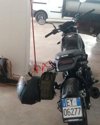 moto  Benelli leoncino