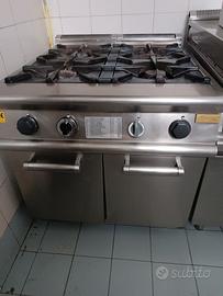 Cucina Professionale a Gas 4 Fuochi Zoppas 900