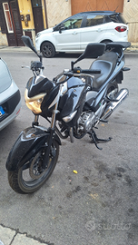 Suzuki Inazuma 250cc