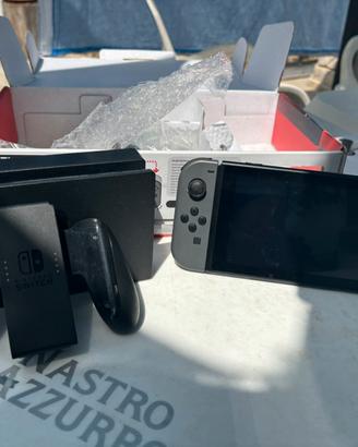 Nintendo Switch Grigia Completa