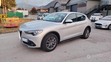 Alfa Romeo Stelvio 2.2 Turbodiesel 160 CV AT8 RWD 