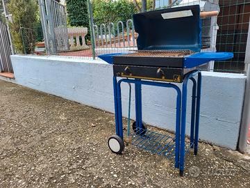 Barbecue a Gas a pietra lavica come nuovo