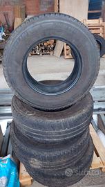 225 70 R15 Michelin Agilis Camping