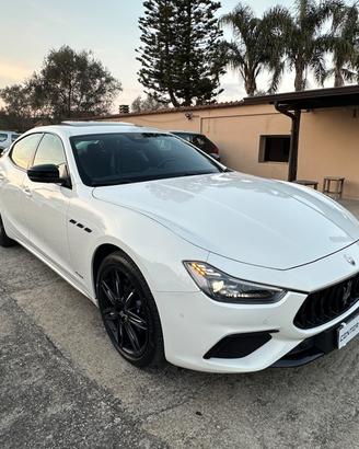 Maserati Ghibli L4 330 CV MHEV Gransport