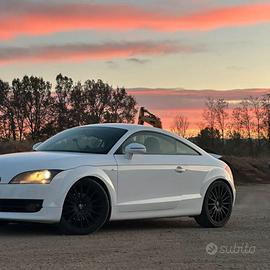 Audi TT 1.8 2008 163cv