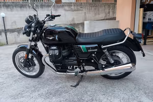 Moto Guzzi V7 III special 