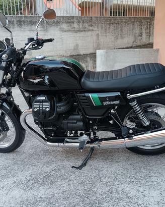Moto Guzzi V7 III special 