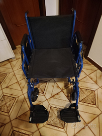 Carrozzina pieghevole bariatrica