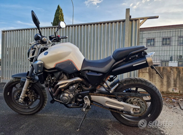 Yamaha MT-03 660 guidabile anche con A2