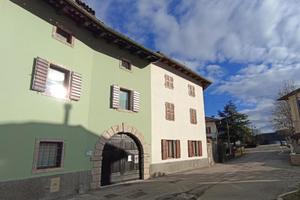 CASA D'EPOCA CON GIARDINO - RISTRUTTURATA DI RE...