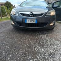 OPEL ASTRA 2010