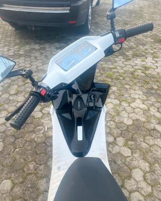Yamaha BWs booster