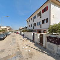 Pomezia trilocale con terrazzo e posto auto