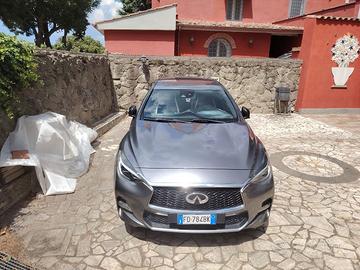 INFINITI Q30 1.5 D SPORT