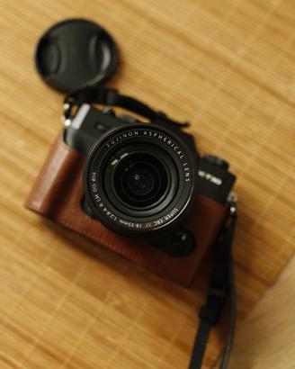 Fujifilm XF 18-55 f/2.8-4