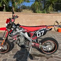 Hm crm f490 - 2012