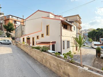 Abitazione totalmente arredata