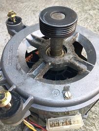 Motore cestello lavatrice Indesit WG435 a 40 Euro