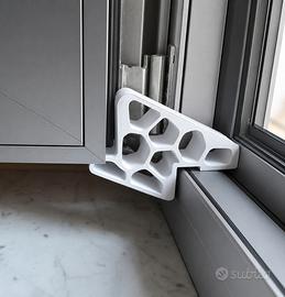 Blocca finestra in plastica