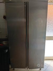 armadio in acciaio inox...no frigo 