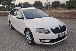 Skoda Octavia 1.6 TDI CR 105 CV DSG Wagon Elegance