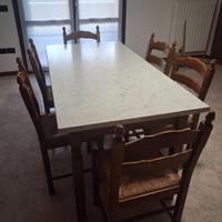 Tavolo e sedie per sala da pranzo