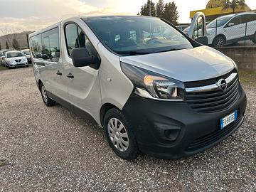 Opel vivaro 6 posti autocarro