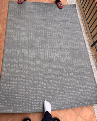 Tappeto Grigio IKEA in Perfette Condizioni  