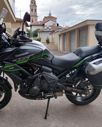 Kawasaki Versys 650 Tourer Plus 15000km PERFETTA!