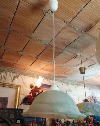 lampadario in vetro con filo